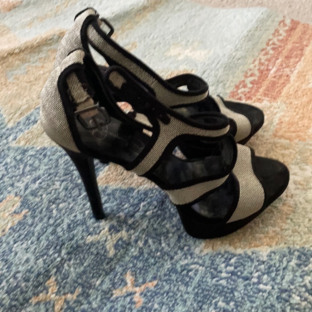 Jessica Simpson heels size 7